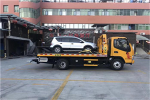 云龙汽车紧急补胎换胎救援